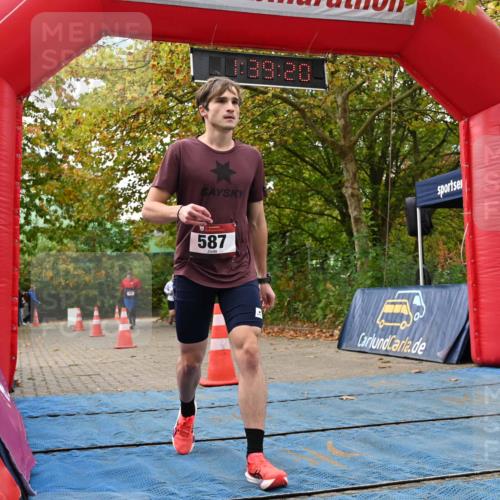 11.10.2026 - Bramfelder Halbmarathon 2026 J. Mangold http://msf.ph/oto/10829887 11.10.2026 11:09:18 Laufen 278 meine-sportfotos.de