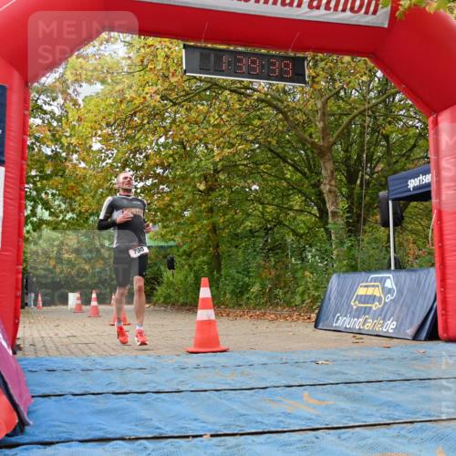 11.10.2026 - Bramfelder Halbmarathon 2026 J. Mangold http://msf.ph/oto/10829934 11.10.2026 11:09:38 Laufen 274, 730 meine-sportfotos.de