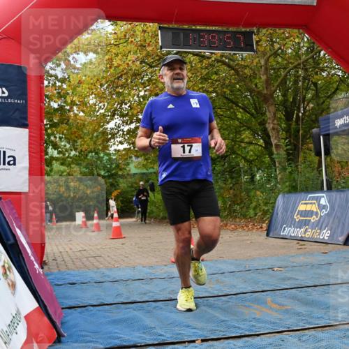 11.10.2026 - Bramfelder Halbmarathon 2026 J. Mangold http://msf.ph/oto/10829977 11.10.2026 11:09:55 Laufen 17, 84 meine-sportfotos.de