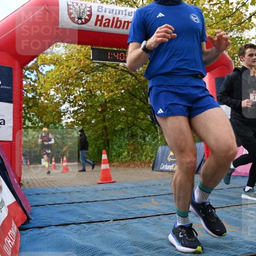 11.10.2026 - Bramfelder Halbmarathon 2026 J. Mangold http://msf.ph/oto/10830070 11.10.2026 11:10:29 Laufen 9, 29, 201, 729 meine-sportfotos.de