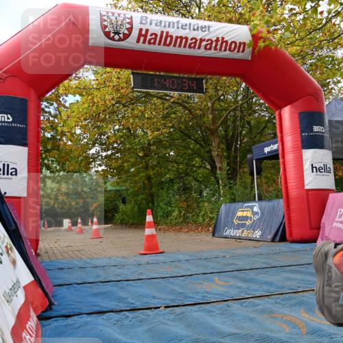 11.10.2026 - Bramfelder Halbmarathon 2026 J. Mangold http://msf.ph/oto/10830080 11.10.2026 11:10:32 Laufen 29, 201, 729 meine-sportfotos.de