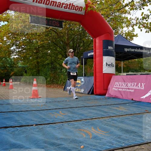 11.10.2026 - Bramfelder Halbmarathon 2026 J. Mangold http://msf.ph/oto/10830116 11.10.2026 11:11:05 Laufen 154 meine-sportfotos.de