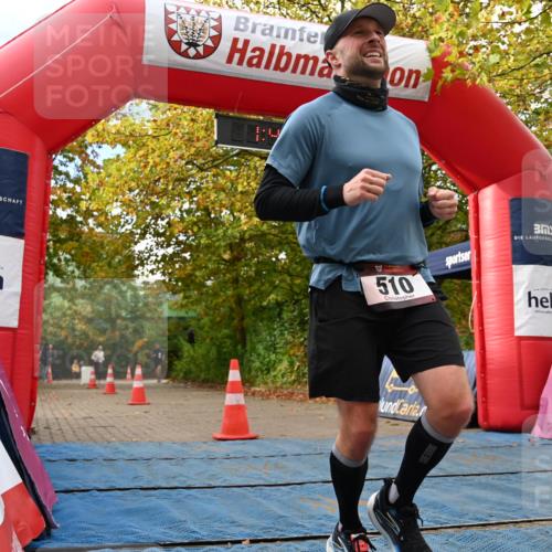 11.10.2026 - Bramfelder Halbmarathon 2026 J. Mangold http://msf.ph/oto/10830231 11.10.2026 11:13:13 Laufen 510, 792 meine-sportfotos.de