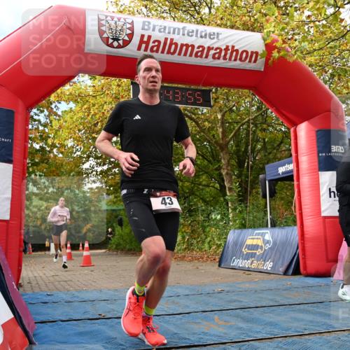 11.10.2026 - Bramfelder Halbmarathon 2026 J. Mangold http://msf.ph/oto/10830290 11.10.2026 11:13:54 Laufen 43, 346, 796 meine-sportfotos.de