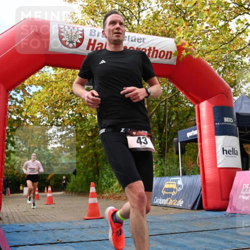 11.10.2026 - Bramfelder Halbmarathon 2026 J. Mangold http://msf.ph/oto/10830292 11.10.2026 11:13:54 Laufen 43, 346, 796 meine-sportfotos.de