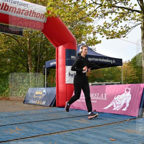 11.10.2026 - Bramfelder Halbmarathon 2026 J. Mangold http://msf.ph/oto/10830307 11.10.2026 11:14:06 Laufen 357 meine-sportfotos.de