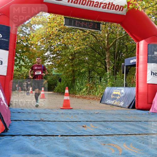 11.10.2026 - Bramfelder Halbmarathon 2026 J. Mangold http://msf.ph/oto/10830315 11.10.2026 11:14:19 Laufen 101, 760 meine-sportfotos.de