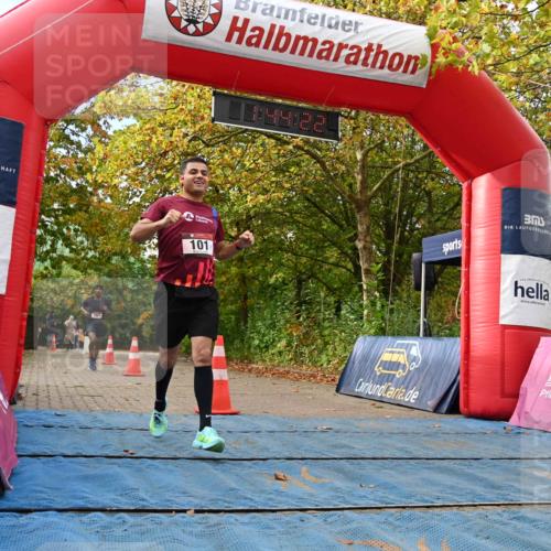 11.10.2026 - Bramfelder Halbmarathon 2026 J. Mangold http://msf.ph/oto/10830326 11.10.2026 11:14:20 Laufen 101, 760 meine-sportfotos.de