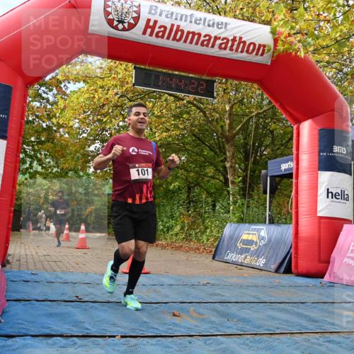 11.10.2026 - Bramfelder Halbmarathon 2026 J. Mangold http://msf.ph/oto/10830328 11.10.2026 11:14:20 Laufen 101, 760 meine-sportfotos.de