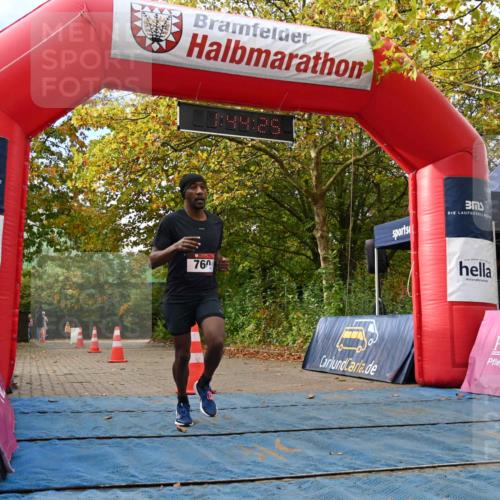 11.10.2026 - Bramfelder Halbmarathon 2026 J. Mangold http://msf.ph/oto/10830341 11.10.2026 11:14:23 Laufen 101, 760 meine-sportfotos.de