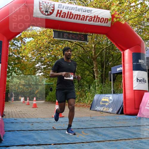 11.10.2026 - Bramfelder Halbmarathon 2026 J. Mangold http://msf.ph/oto/10830343 11.10.2026 11:14:23 Laufen 101, 760 meine-sportfotos.de