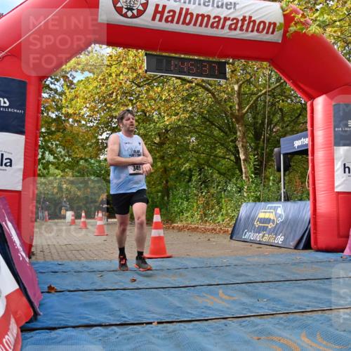 11.10.2026 - Bramfelder Halbmarathon 2026 J. Mangold http://msf.ph/oto/10830386 11.10.2026 11:15:35 Laufen 345 meine-sportfotos.de
