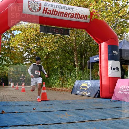 11.10.2026 - Bramfelder Halbmarathon 2026 J. Mangold http://msf.ph/oto/10830410 11.10.2026 11:15:59 Laufen 321, 454, 654 meine-sportfotos.de