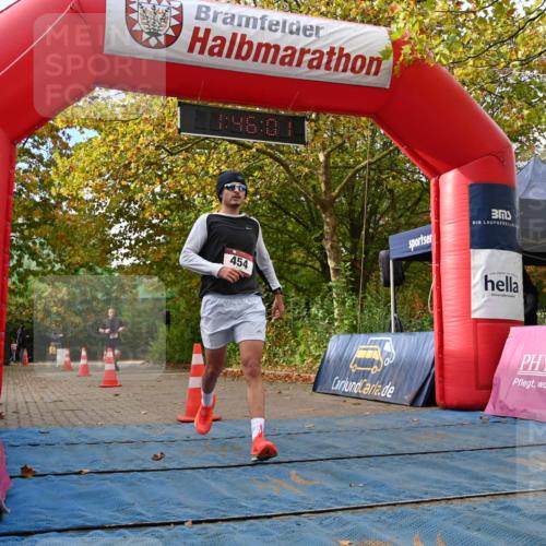 11.10.2026 - Bramfelder Halbmarathon 2026 J. Mangold http://msf.ph/oto/10830417 11.10.2026 11:16:00 Laufen 321, 454, 654 meine-sportfotos.de