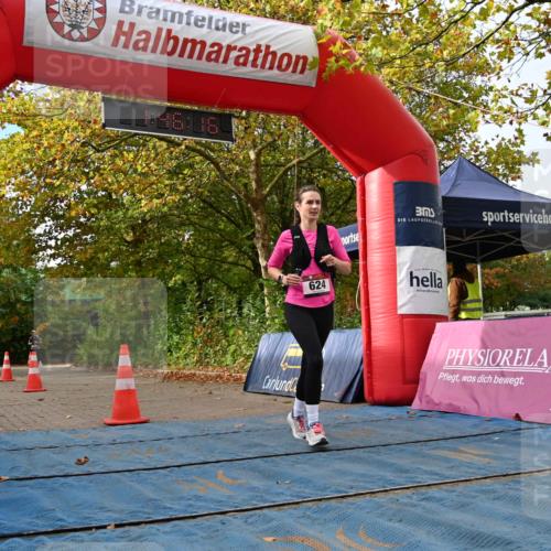 11.10.2026 - Bramfelder Halbmarathon 2026 J. Mangold http://msf.ph/oto/10830453 11.10.2026 11:16:15 Laufen 624 meine-sportfotos.de