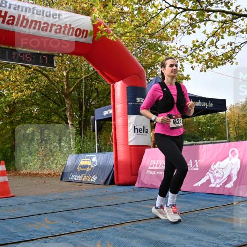 11.10.2026 - Bramfelder Halbmarathon 2026 J. Mangold http://msf.ph/oto/10830460 11.10.2026 11:16:15 Laufen 624 meine-sportfotos.de