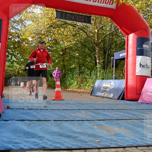 11.10.2026 - Bramfelder Halbmarathon 2026 J. Mangold http://msf.ph/oto/10830513 11.10.2026 11:16:59 Laufen 171, 460, 530 meine-sportfotos.de