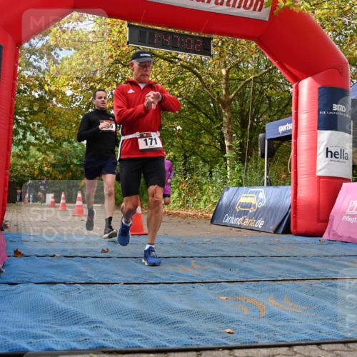 11.10.2026 - Bramfelder Halbmarathon 2026 J. Mangold http://msf.ph/oto/10830521 11.10.2026 11:17:00 Laufen 171, 460, 530, 551 meine-sportfotos.de