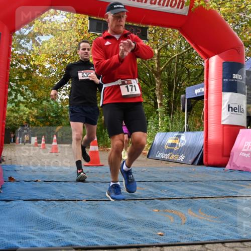 11.10.2026 - Bramfelder Halbmarathon 2026 J. Mangold http://msf.ph/oto/10830525 11.10.2026 11:17:01 Laufen 171, 460, 530, 551 meine-sportfotos.de
