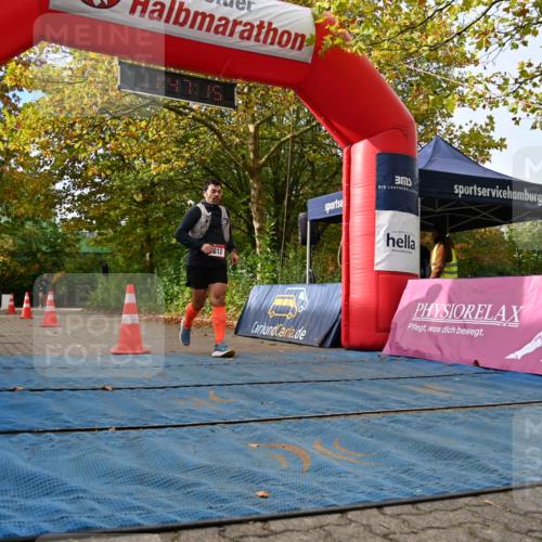 11.10.2026 - Bramfelder Halbmarathon 2026 J. Mangold http://msf.ph/oto/10830556 11.10.2026 11:17:13 Laufen 713, 812 meine-sportfotos.de