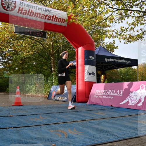 11.10.2026 - Bramfelder Halbmarathon 2026 J. Mangold http://msf.ph/oto/10830579 11.10.2026 11:17:21 Laufen 372 meine-sportfotos.de