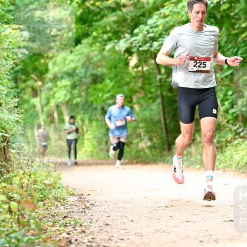 11.10.2026 - Bramfelder Halbmarathon 2026 Dr. Thomas Lammeyer http://msf.ph/oto/10830851 11.10.2026 11:14:37 Laufen 225, 118 meine-sportfotos.de