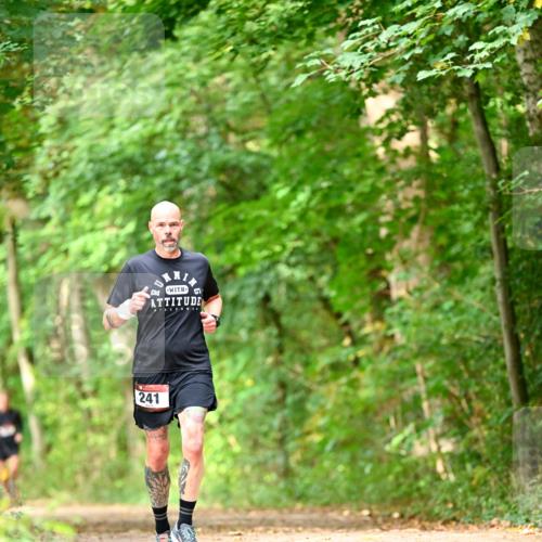 11.10.2026 - Bramfelder Halbmarathon 2026 Dr. Thomas Lammeyer http://msf.ph/oto/10831109 11.10.2026 11:15:24 Laufen 241 meine-sportfotos.de
