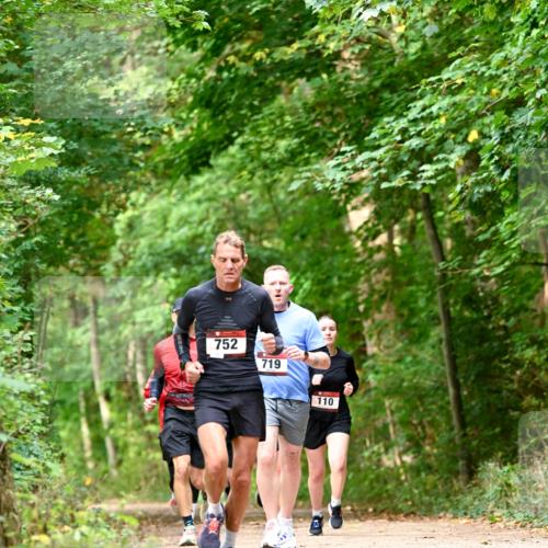 11.10.2026 - Bramfelder Halbmarathon 2026 Dr. Thomas Lammeyer http://msf.ph/oto/10831200 11.10.2026 11:15:39 Laufen 752, 719, 110 meine-sportfotos.de