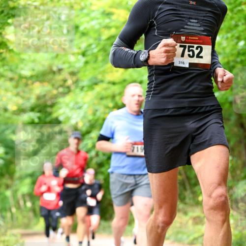 11.10.2026 - Bramfelder Halbmarathon 2026 Dr. Thomas Lammeyer http://msf.ph/oto/10831254 11.10.2026 11:15:43 Laufen 719, 752, 316 meine-sportfotos.de