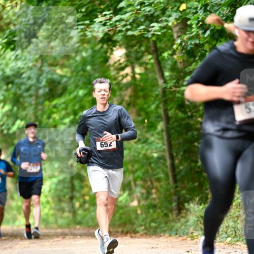 11.10.2026 - Bramfelder Halbmarathon 2026 Dr. Thomas Lammeyer http://msf.ph/oto/10831571 11.10.2026 11:16:38 Laufen 652, 5 meine-sportfotos.de