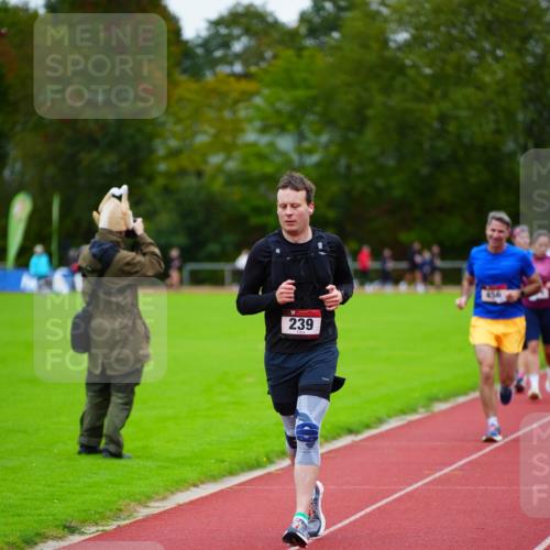 11.10.2026 - Bramfelder Halbmarathon 2026 LAZAROV Photography http://msf.ph/oto/10837934 11.10.2026 09:35:30 Laufen 239, 456 meine-sportfotos.de