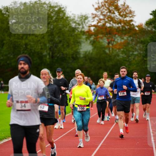 11.10.2026 - Bramfelder Halbmarathon 2026 LAZAROV Photography http://msf.ph/oto/10838014 11.10.2026 09:35:50 Laufen 34, 62, 100, 439, 6, 116, 303 meine-sportfotos.de