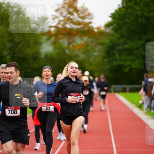 11.10.2026 - Bramfelder Halbmarathon 2026 LAZAROV Photography http://msf.ph/oto/10838110 11.10.2026 09:36:15 Laufen 708, 83 meine-sportfotos.de