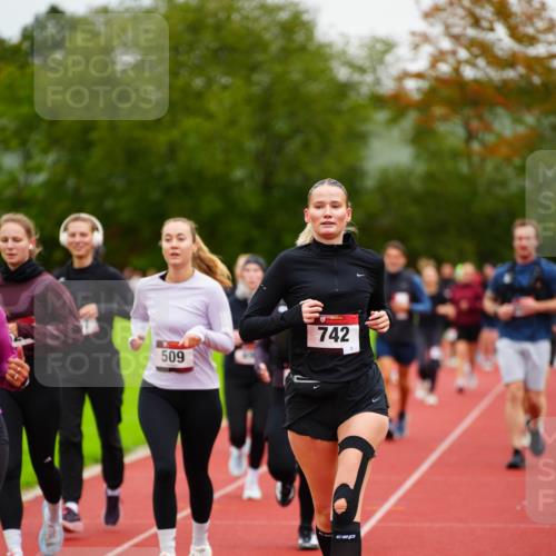 11.10.2026 - Bramfelder Halbmarathon 2026 LAZAROV Photography http://msf.ph/oto/10838186 11.10.2026 09:36:33 Laufen 509, 742 meine-sportfotos.de