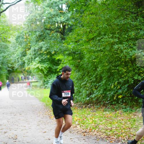 11.10.2026 - Bramfelder Halbmarathon 2026 LAZAROV Photography http://msf.ph/oto/10838747 11.10.2026 10:42:46 Laufen 709 meine-sportfotos.de
