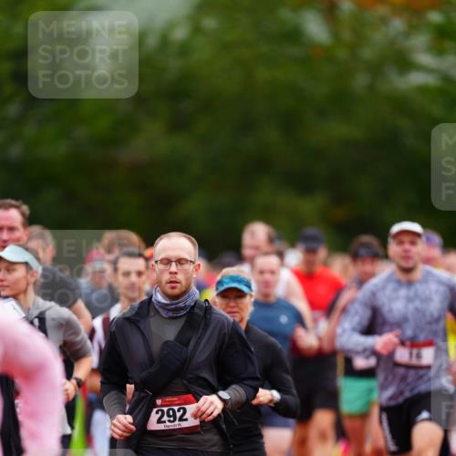 11.10.2026 - Bramfelder Halbmarathon 2026 LAZAROV Photography http://msf.ph/oto/10839875 11.10.2026 09:30:45 Laufen 292 meine-sportfotos.de