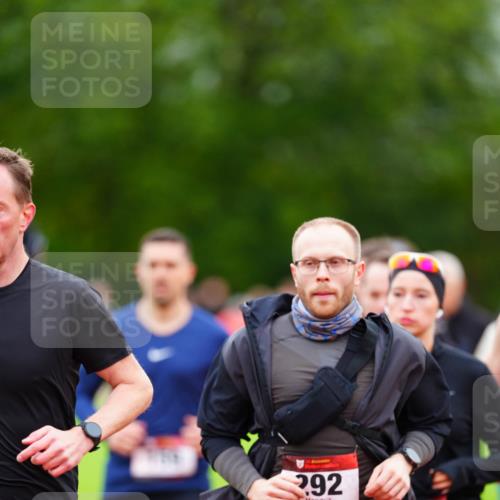 11.10.2026 - Bramfelder Halbmarathon 2026 LAZAROV Photography http://msf.ph/oto/10840083 11.10.2026 09:32:53 Laufen 35, 3, 292 meine-sportfotos.de