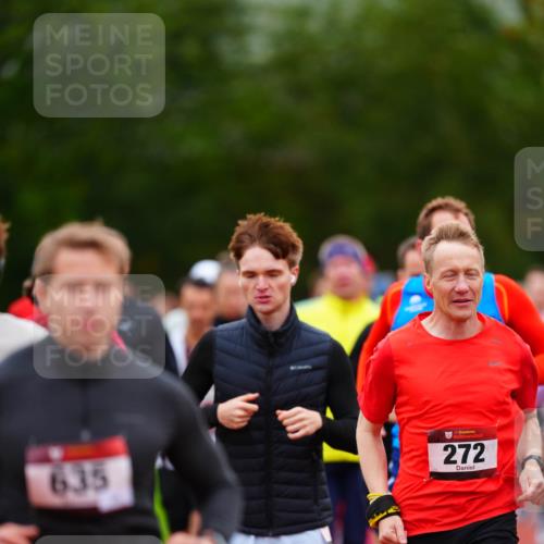 11.10.2026 - Bramfelder Halbmarathon 2026 LAZAROV Photography http://msf.ph/oto/10840104 11.10.2026 09:33:01 Laufen 635, 272 meine-sportfotos.de