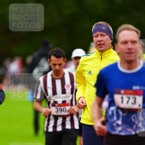 11.10.2026 - Bramfelder Halbmarathon 2026 LAZAROV Photography http://msf.ph/oto/10840115 11.10.2026 09:33:07 Laufen 390, 173 meine-sportfotos.de