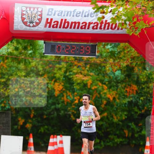 11.10.2026 - Bramfelder Halbmarathon 2026 LAZAROV Photography http://msf.ph/oto/10840267 11.10.2026 09:52:37 Laufen 4, 0, 22, 39, 734 meine-sportfotos.de