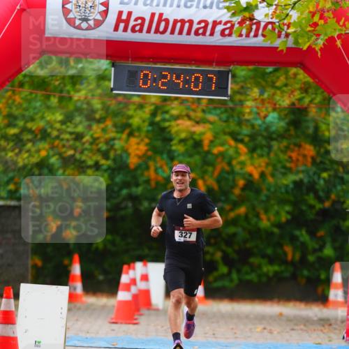 11.10.2026 - Bramfelder Halbmarathon 2026 LAZAROV Photography http://msf.ph/oto/10840344 11.10.2026 09:54:05 Laufen 0, 24, 07, 327 meine-sportfotos.de