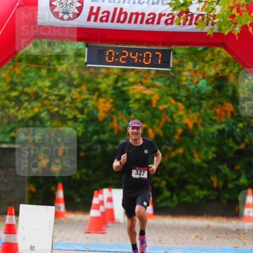 11.10.2026 - Bramfelder Halbmarathon 2026 LAZAROV Photography http://msf.ph/oto/10840345 11.10.2026 09:54:05 Laufen 0, 24, 07, 327 meine-sportfotos.de