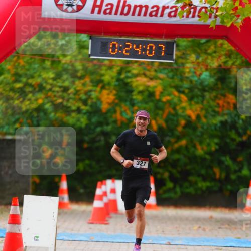 11.10.2026 - Bramfelder Halbmarathon 2026 LAZAROV Photography http://msf.ph/oto/10840346 11.10.2026 09:54:05 Laufen 0, 24, 07, 327 meine-sportfotos.de