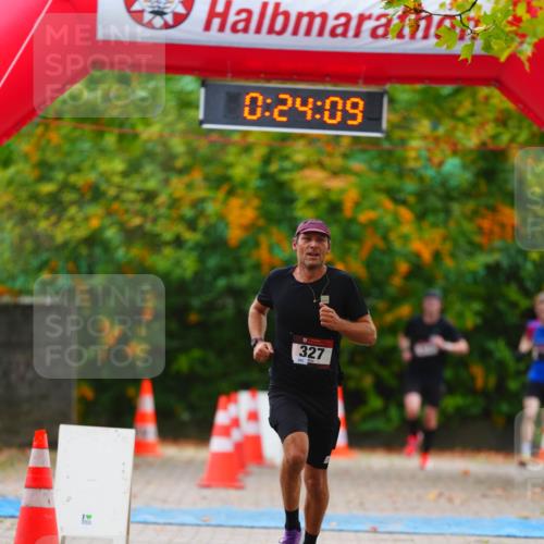 11.10.2026 - Bramfelder Halbmarathon 2026 LAZAROV Photography http://msf.ph/oto/10840353 11.10.2026 09:54:07 Laufen 0, 24, 09, 327 meine-sportfotos.de