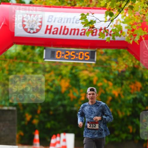 11.10.2026 - Bramfelder Halbmarathon 2026 LAZAROV Photography http://msf.ph/oto/10840381 11.10.2026 09:55:03 Laufen 0, 25, 05, 232 meine-sportfotos.de