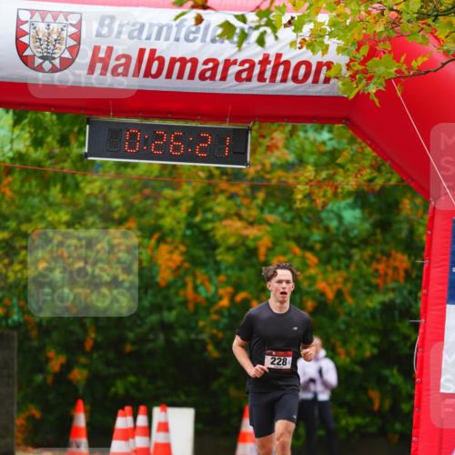 11.10.2026 - Bramfelder Halbmarathon 2026 LAZAROV Photography http://msf.ph/oto/10840473 11.10.2026 09:56:19 Laufen 00, 26, 20, 228 meine-sportfotos.de