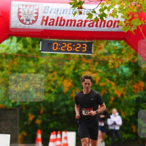 11.10.2026 - Bramfelder Halbmarathon 2026 LAZAROV Photography http://msf.ph/oto/10840479 11.10.2026 09:56:21 Laufen 0, 26, 23, 22 meine-sportfotos.de