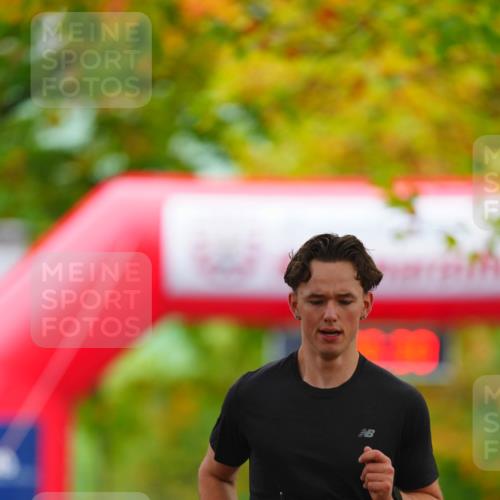 11.10.2026 - Bramfelder Halbmarathon 2026 LAZAROV Photography http://msf.ph/oto/10840485 11.10.2026 09:56:28 Laufen 35, 228, 292 meine-sportfotos.de
