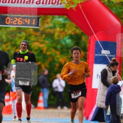 11.10.2026 - Bramfelder Halbmarathon 2026 LAZAROV Photography http://msf.ph/oto/10840509 11.10.2026 09:56:39 Laufen 0, 26, 41, 336, 382 meine-sportfotos.de