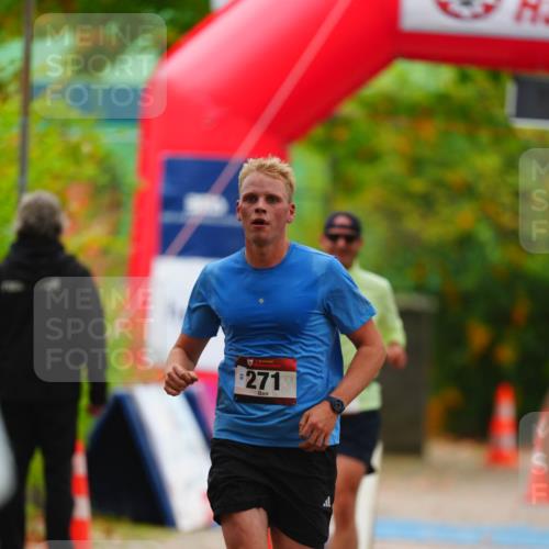 11.10.2026 - Bramfelder Halbmarathon 2026 LAZAROV Photography http://msf.ph/oto/10840614 11.10.2026 09:57:47 Laufen 271 meine-sportfotos.de